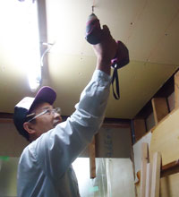 上口等目男