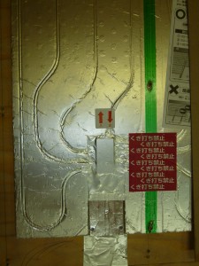 床暖房設置★フロア張りつけ工事
