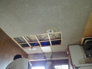 天井の解体3