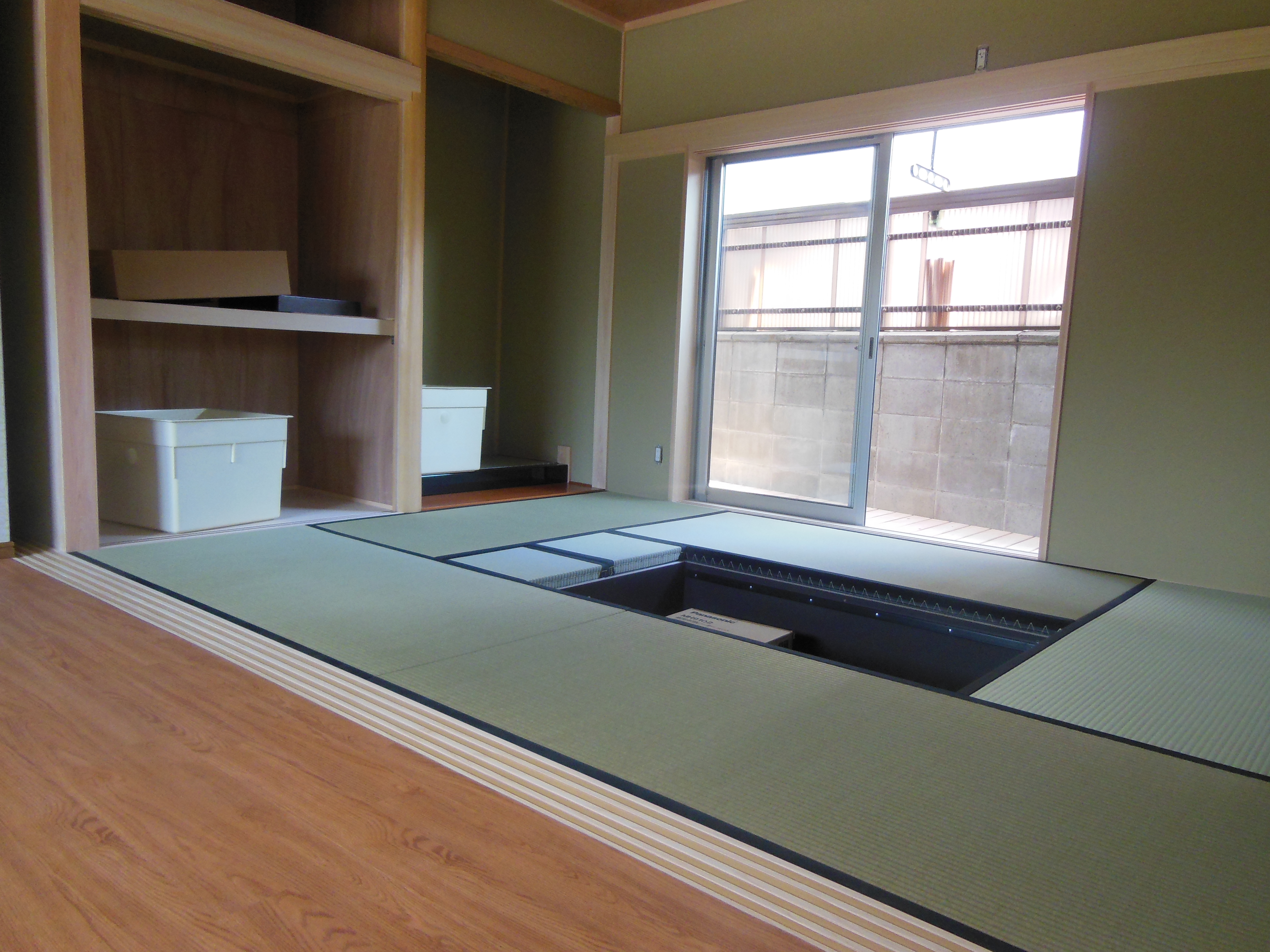数量は多】 堀こたつ ナショナルの掘りごたつ moradascascavel.com