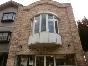 京都市左京区写真館のガラス入替工事が完了しました☆