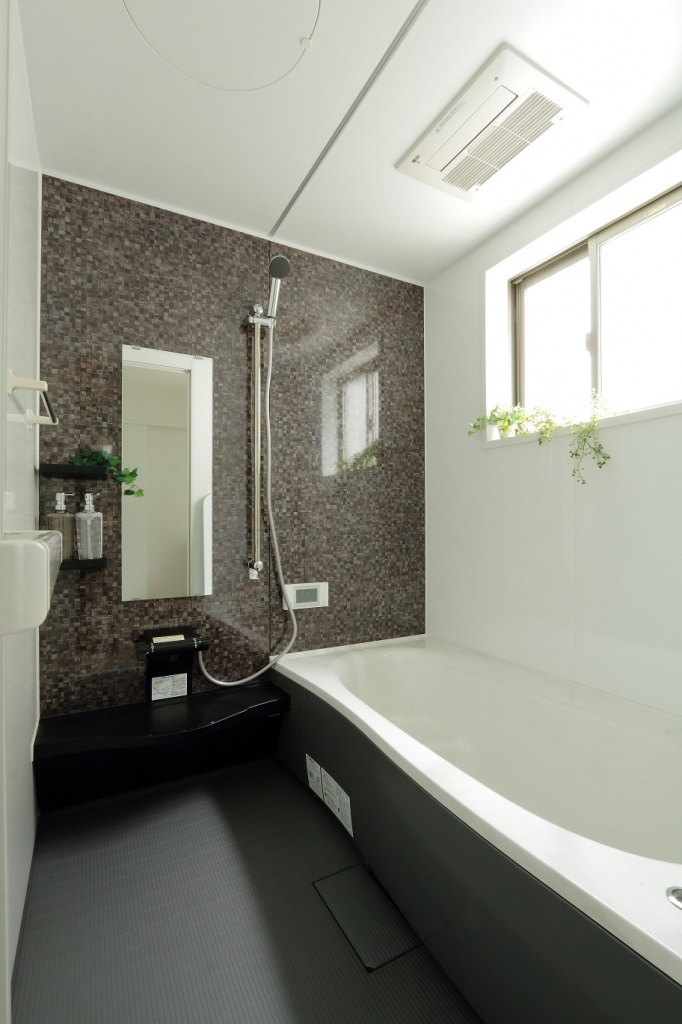 【0歳7ヶ月】お風呂に入る前から大泣き 空飛ぶヒヨコ －教育専業ママの娘は教育ワーママになれるか－