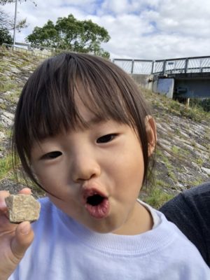 はなさんお箸の練習始めました！