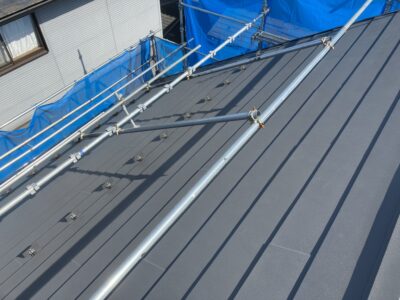 滋賀県草津市T様邸の屋根リフォーム＆ベランダ防水工事が完成しました！～スーパーガルテクトをカバー工法で～
